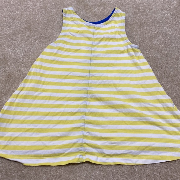 4 girls 4T shirts in excellent condition - Picture 11 of 11